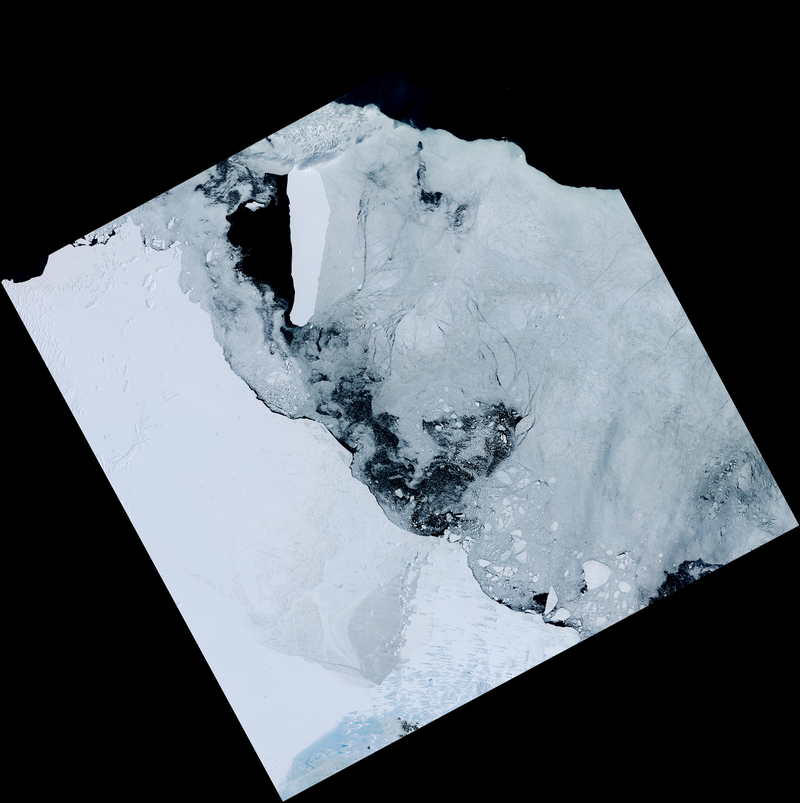 Illustration for article titled After 15 Years, A Massive Remnant Of Iceberg B-15 Remains Adrift